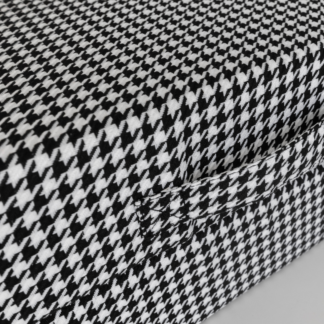 #color_Hounds Tooth